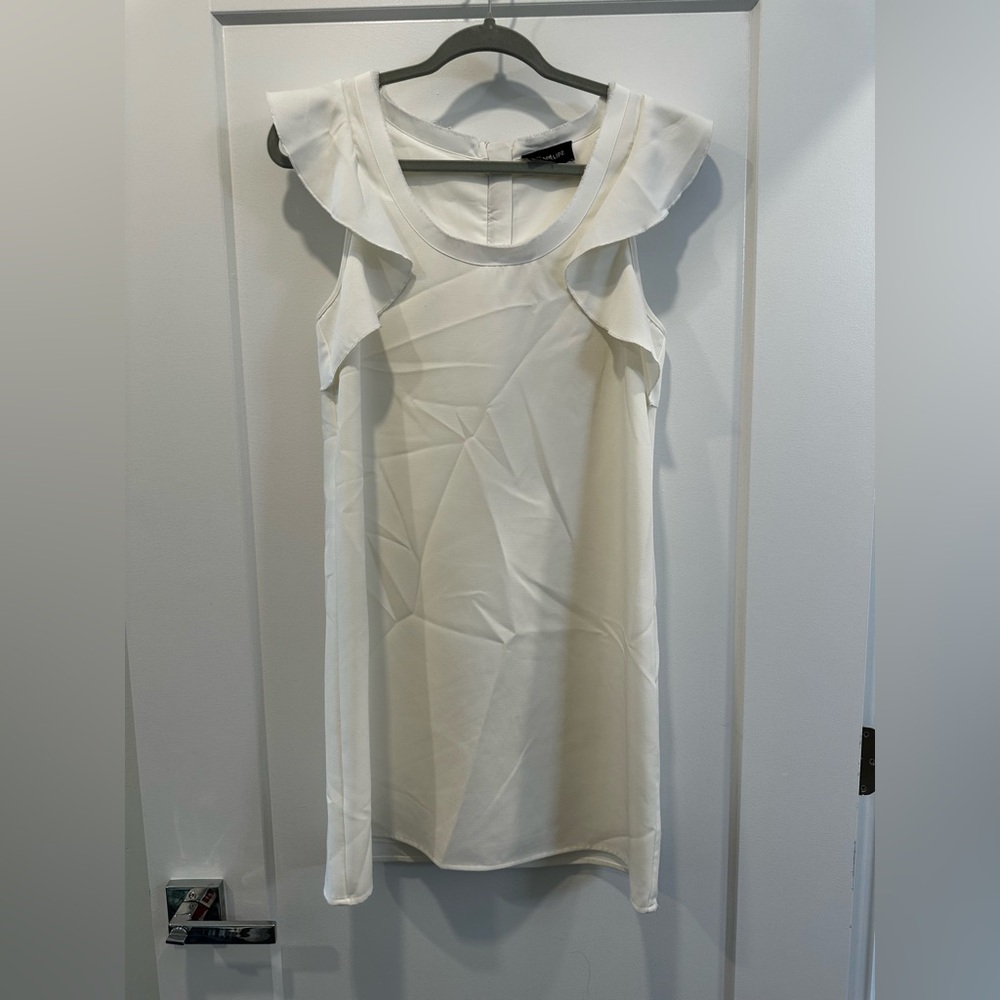 Elegant White Ruffle Sleeve Dress